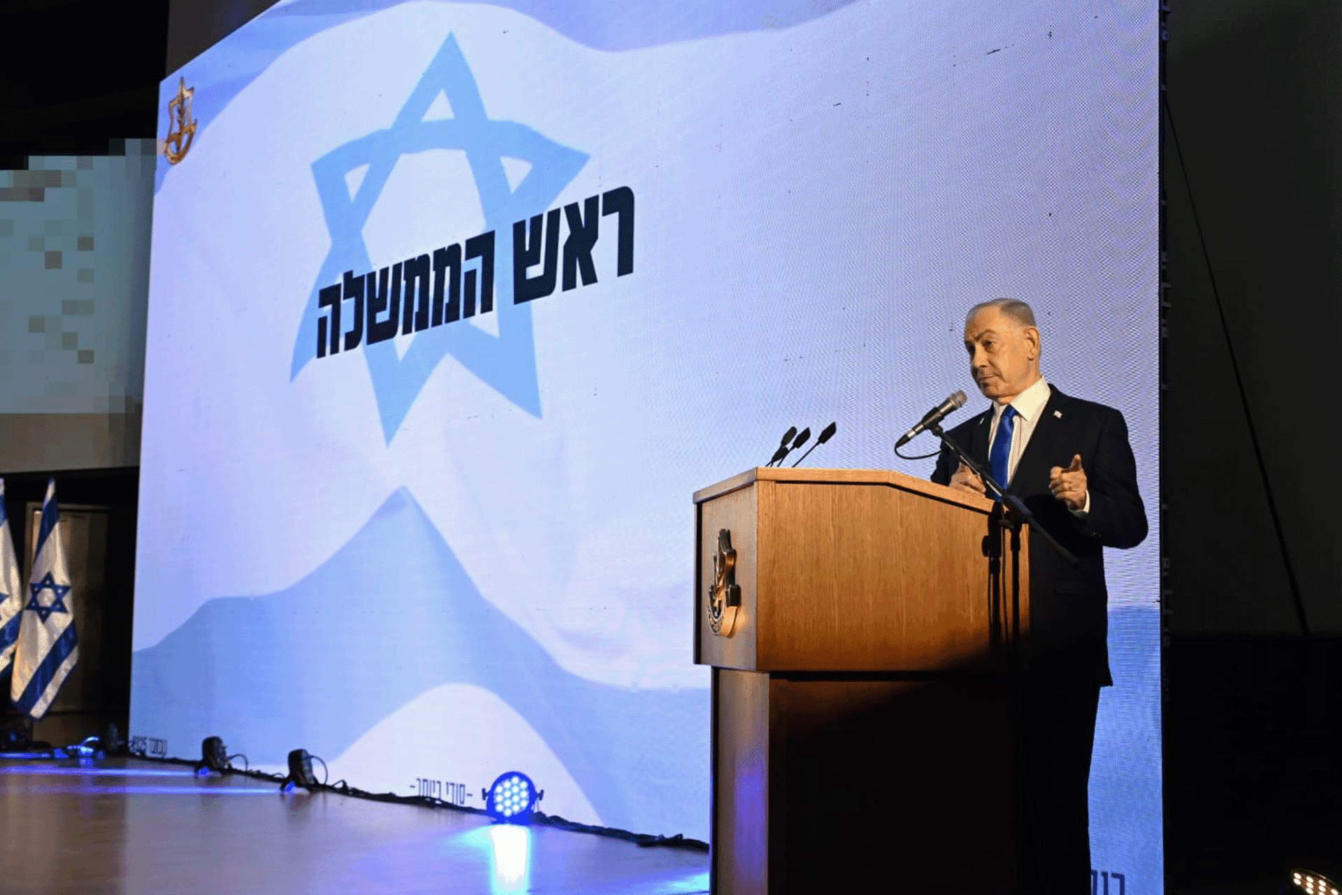 نتنياهو يطلب العفو في أزمة تهدد النظام الإسرائيلي