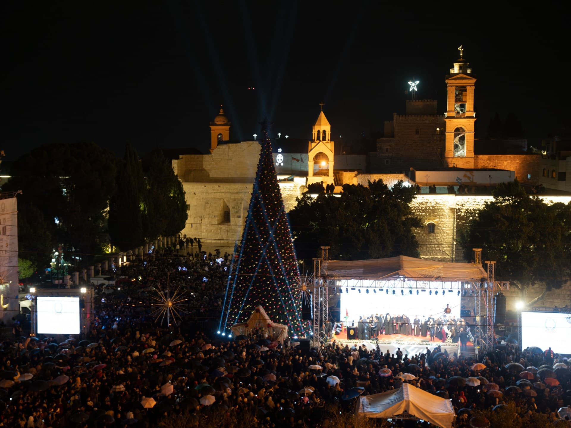 عودة أجواء الميلاد إلى القدس وبيت لحم بعد انقطاع عامين