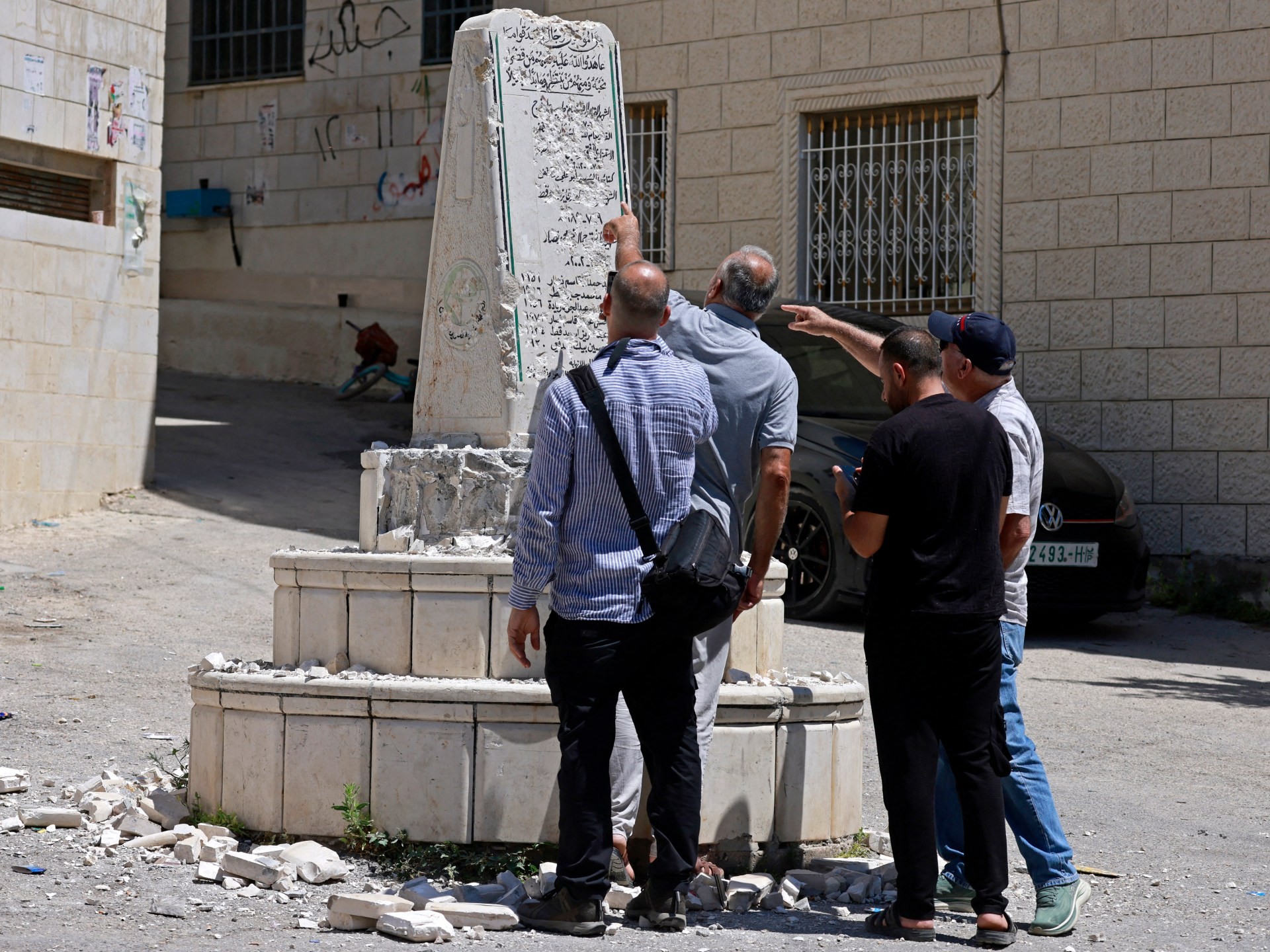 تصدّع في الكيان: حادثة تحطيم نصب تذكاري تكشف أزمة القيادة الإسرائيلية